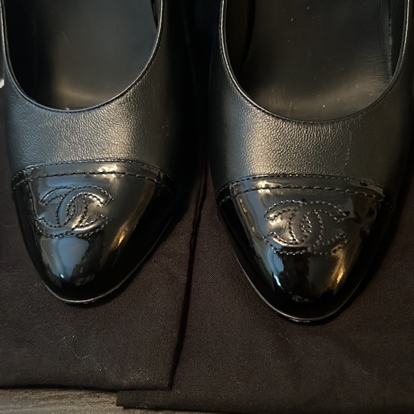 Chanel Patent Leather Heels - Picture 3 of 9
